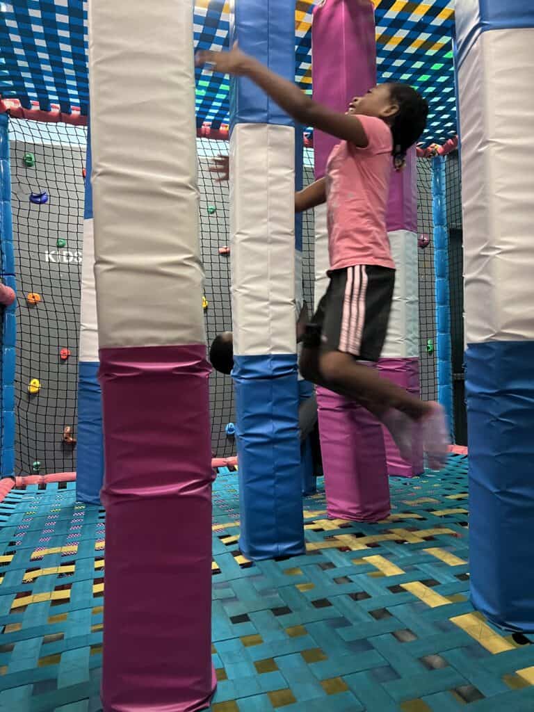 kids playing at totsville glen burnie